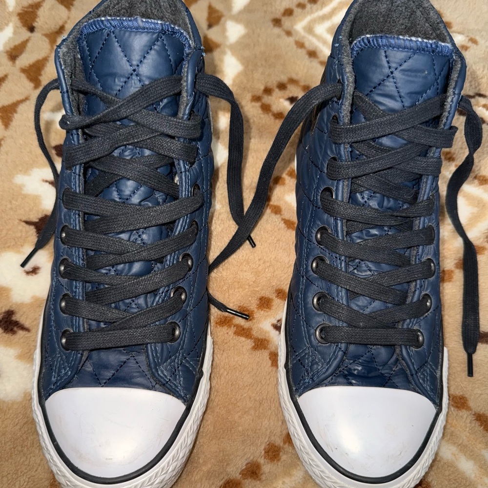 Converse Chuck Taylor Quilted Navy Blue High-Tops pleaded size 7 Men’s 9 Womens